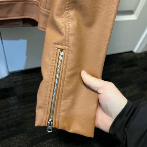 Chocolate USA Tan Faux Leather Moto Jacket – Size M - Picture 10 of 11